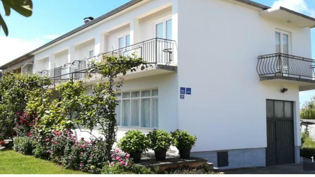 Studio Bianca - Studio With Terrace Near The Sea Sukošan 외부 사진
